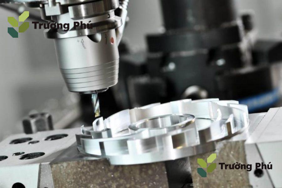 Gia công phay CNC là cắt gọt vật liệu bằng máy điều khiển tự động