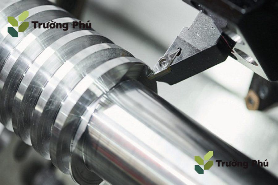 Gia công tiện CNC Trường Phú đảm bảo chính xác cao cho trục, bạc, ống, chốt và côn.