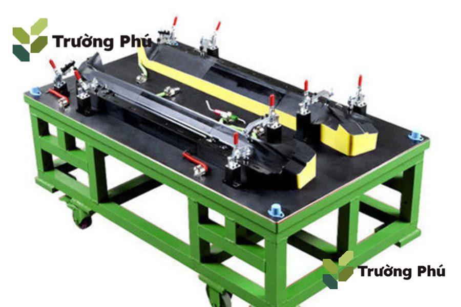 Jig kiểm tra dùng để kiểm soát kích thước và chất lượng chi tiết sau gia công.