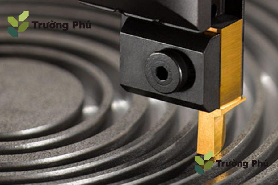 Phay rãnh và phay hốc dùng để tạo khe, rãnh và hốc lắp ghép chính xác trên chi tiết