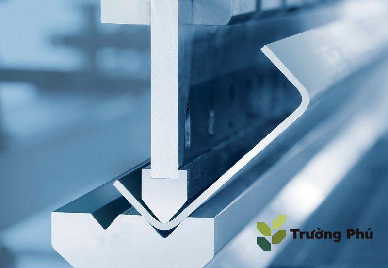 Chấn dập inox dùng để tạo hình các chi tiết từ tấm inox phẳng theo thiết kế.