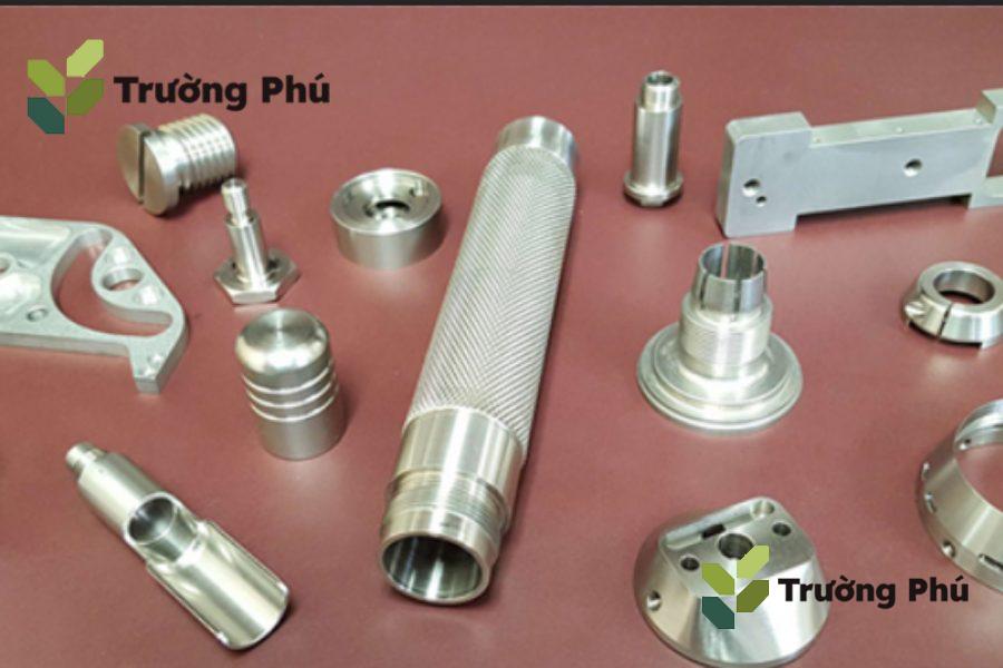 Phay CNC sử dụng vật liệu phổ biến như thép, inox, nhôm và đồng tùy theo yêu cầu